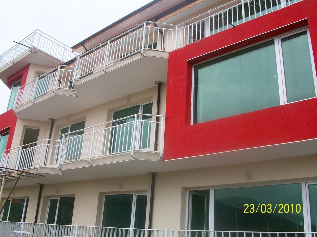Villa Sunny Hill Fish Fish ภายนอก รูปภาพ
